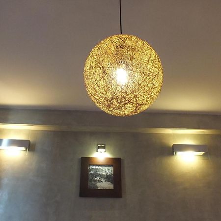 Hotel Topaz Канди Екстериор снимка