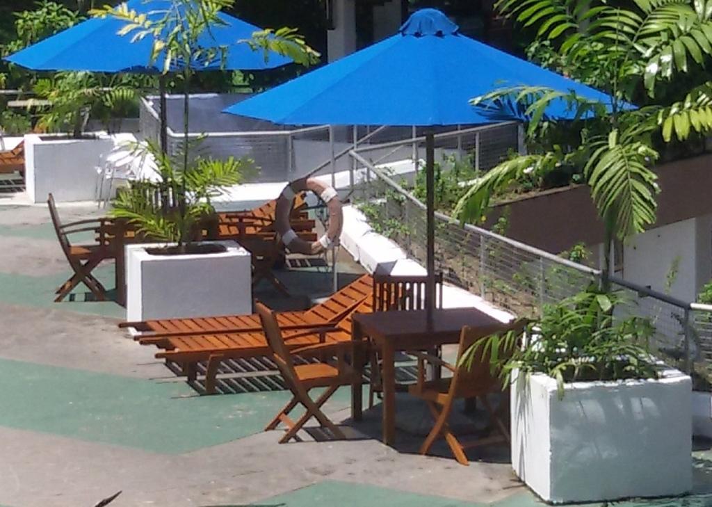 Hotel Topaz Канди Екстериор снимка